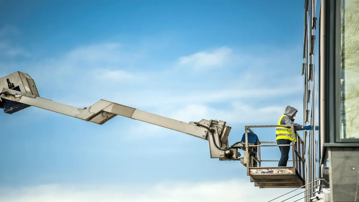 Locação de Plataforma Elevatória