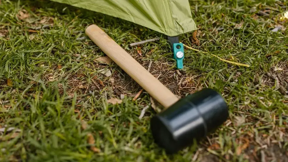 Ráfia de solo para camping: como evitar barraca molhada