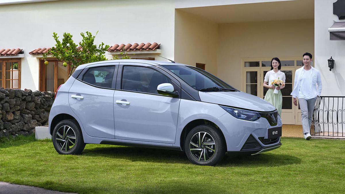 Brazil gets budget JMEV EVs with manual gearbox