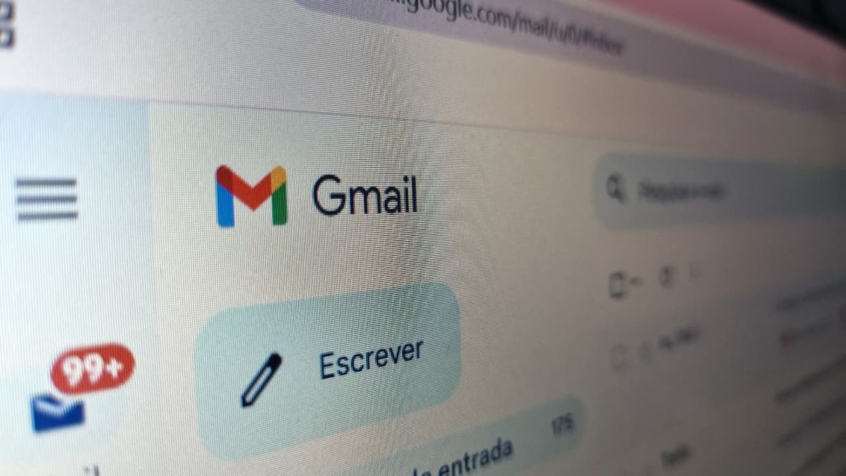 Brazil Gmail glitch wipes texts, causes screen flicker