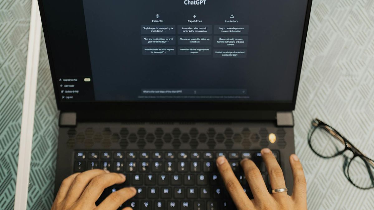 Brazil shows 8 prompts to make AI write emails like you