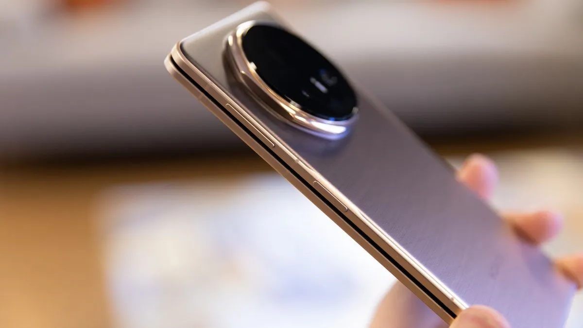Honor prepara celular com bateria 3x maior que iPhone 17