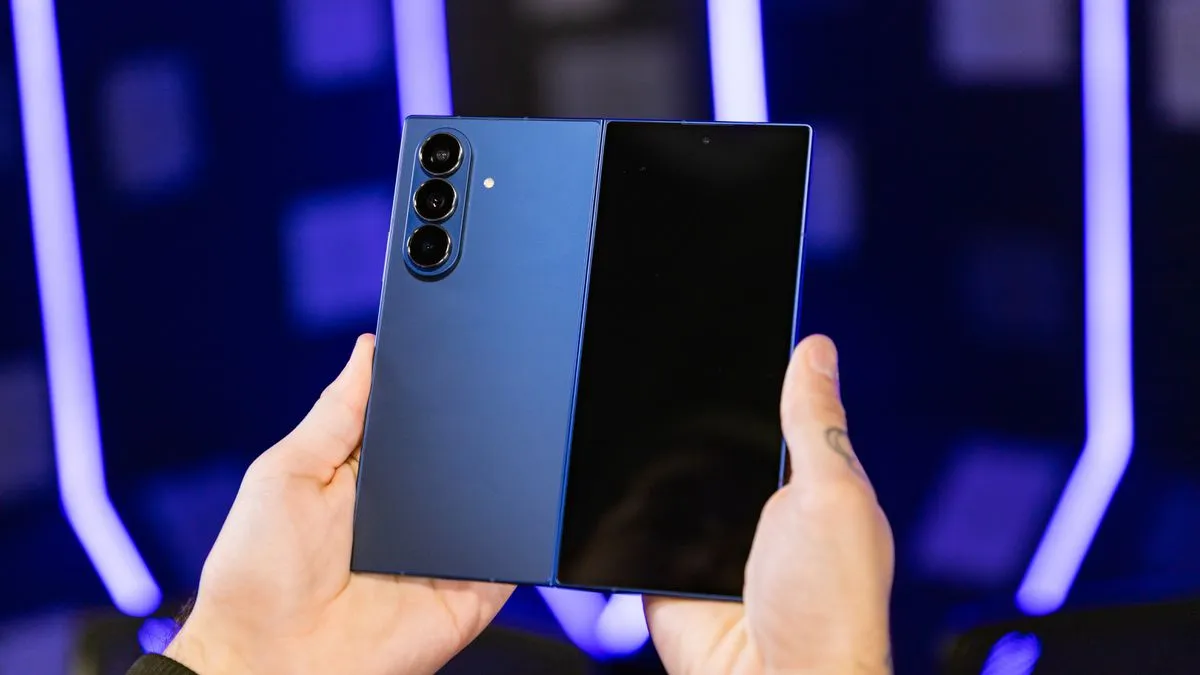 Samsung pode lançar dobráveis ainda mais caros em 2026