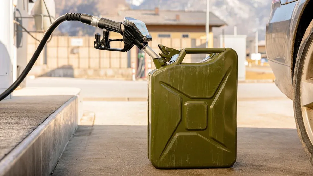 Gasolina E32: como afeta carros flex e a gasolina?