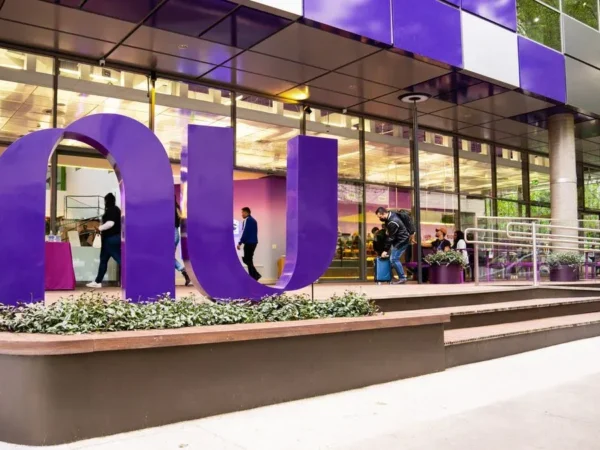 Nubank compra banco para manter nome e licença