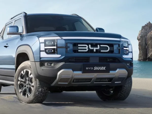 BYD joga preço no chão e oferece R$ 31 mil de desconto na picape Shark