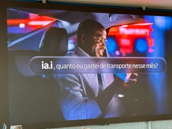 IA libera 3x mais tempo para bancários, diz diretor do Itaú