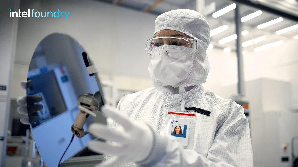 Intel supera limite físico e viabiliza chips hipergrandes 1 Intel supera limite físico e viabiliza chips hipergrandes