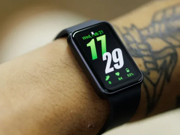 Galaxy Fit3 despenca para R$ 178 com cupom e Pix na Shopee