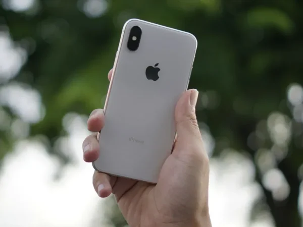 Apple alerta 110 países sobre espionagem em iPhones